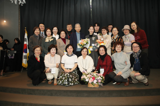 신인평론 (1).png