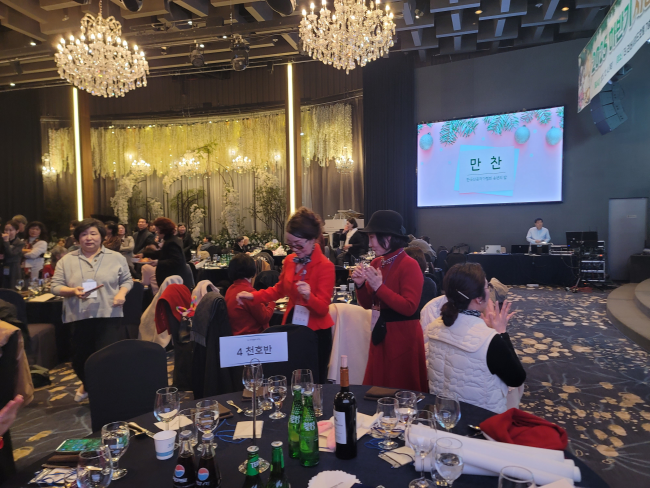 송년2025홍찍 (35).png